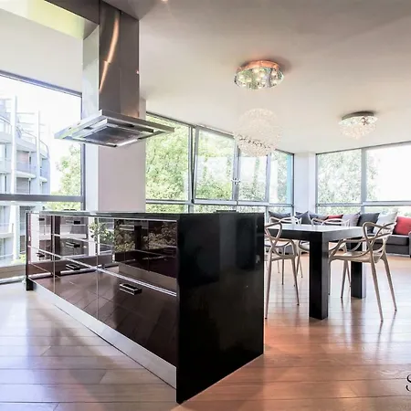 Winwinstay Superior By River Daugava Apartment *
