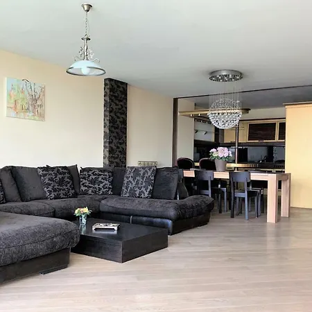 Winwinstay Superior By River Daugava Apartment